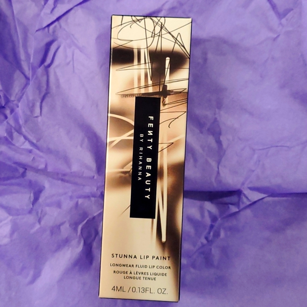 Fenty Beauty Stunna Lip Paint Liquid Lipstick in Uncensored